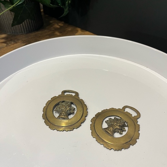 2 Martingale medallions in brass - Picture 3 of 4